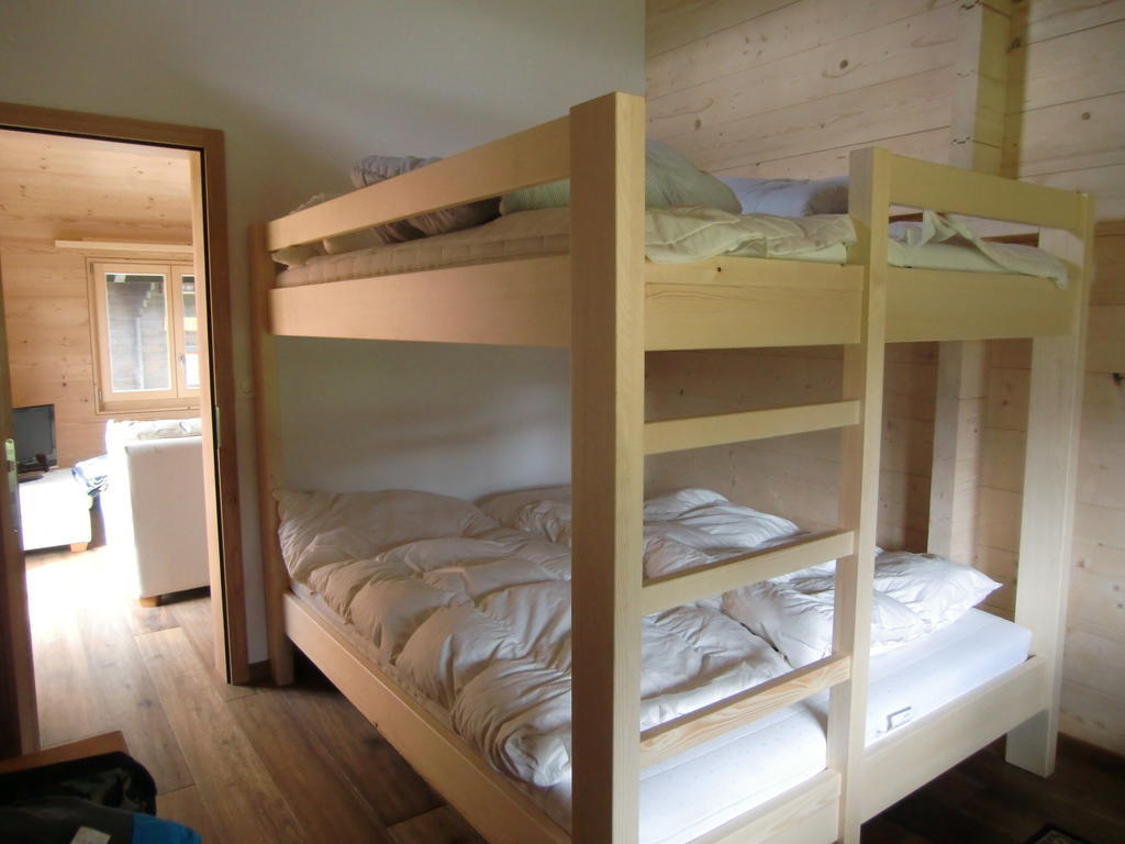 Chalet Valaisia Riederalp Zimmer foto